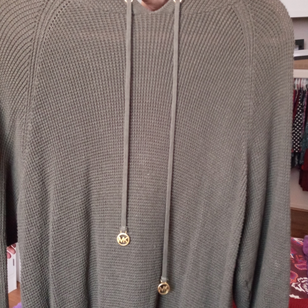 SWEATER BUNDLE! - image 11